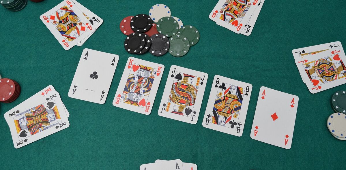 Betmaster کیسینو میں پوکر گیمز